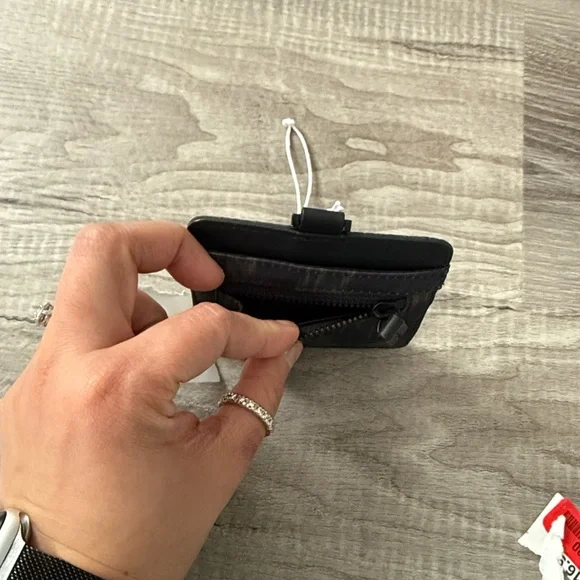 Cos Cardholder - Picture 4 of 5